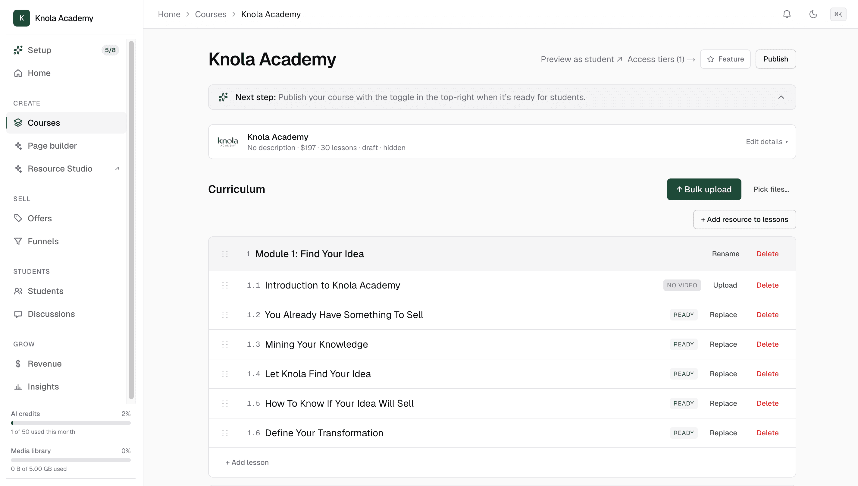 A course curriculum in Knola
